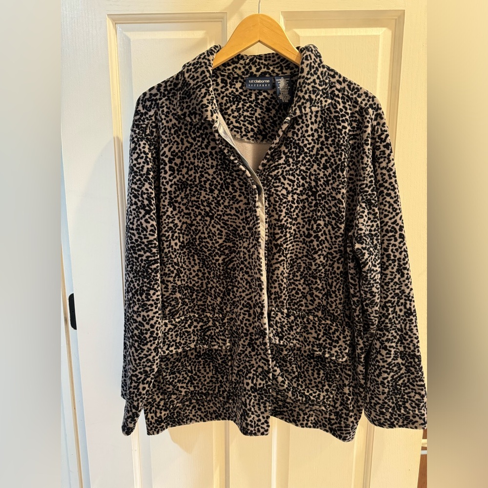 Liz Claiborne Shirt/Jacket, XL, Animal Print